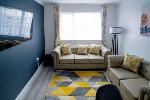 Modern 2 BR ground floor apartment with parking