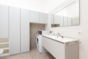 Missori & Bocconi Renovated Studio