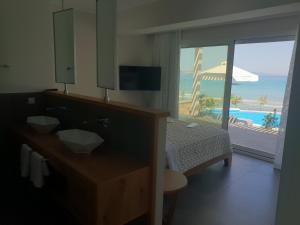 Paralia Luxury Suites