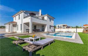 Cozy Home In Galizana With Wifi 