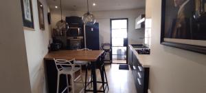 Appartement moderne rénové centre ville, PARKING privé