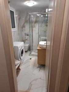 ΦΙΛΟΞΕΝΙΑ ΒΑΣΙΑ