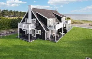 Awesome Apartment In Nykøbing Sj - Rørvig