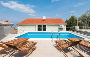 One-Bedroom Apartment In Trpanj