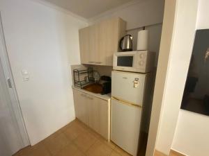 Dims Studio Paralia Ofryniou