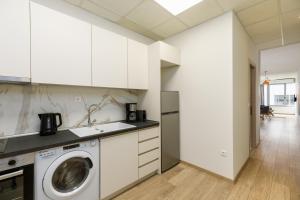 Vivienne by halu!, Apartment in the center