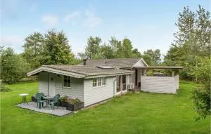 2 Bedroom Lovely Home In Oksbøl - Ovtrup