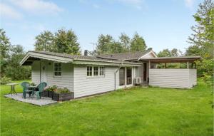 2 Bedroom Lovely Home In Oksbøl