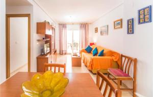 Gorgeous Apartment In Oropesa Del Mar