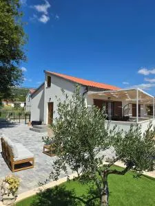 House Angelina - Bašić