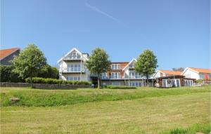 Amazing Apartment In Gudhjem