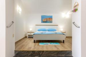 Beach Apartment Francesko near Old Town