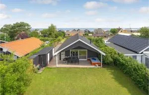 Cozy Home In Otterup With Kitchen - Tørresø