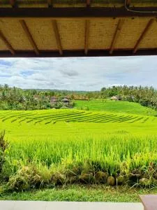 Dewi Nara Guest House By Balitrees - Blimbing