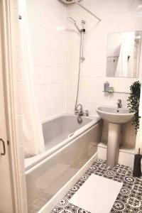 FREE parking, City centre,quiet,Netflix