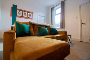 Comfortable stay at 3 BR home, prime location