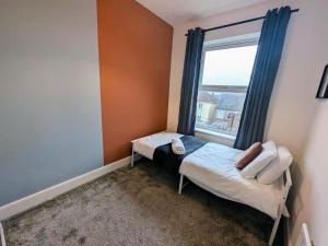 Lovely 3 BR flat for family, friends and workers