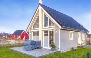 Amazing Home In Zerpenschleuse With 2 Bedrooms - Berg