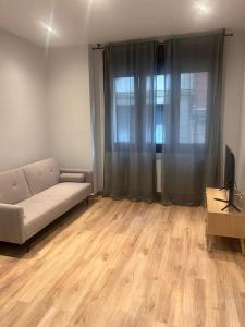 Coqueto apartamento cerca del casco Viejo con garaje gratis