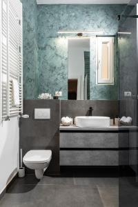 Qult - Emerald Rhapsody