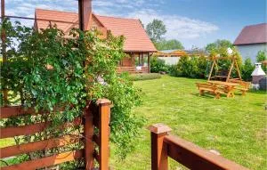 Lovely Home In Kladno With Kitchen - Pleśna