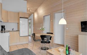 2 Bedroom Lovely Home In Pandrup