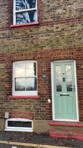 The Hogwarts Retreat - Cinema Room - Parking