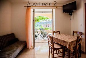 Apartment in Lopar with sea view, terrace, Wi-Fi, washing machine (186-2)