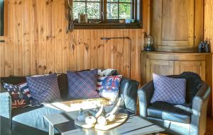 Two-Bedroom Holiday Home In Almeboda