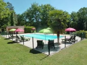 Gîte Coquelicot cadre idyllique au calme - Castels