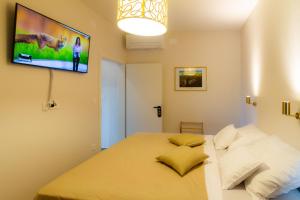 Blue Arb Apartment Rab