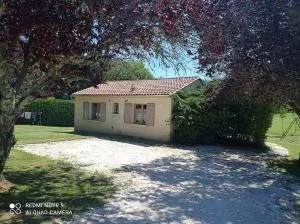 Gite Acacia au coeur du Triangle d Or en Dordogne - Castels
