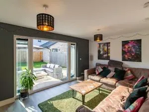 Pass the Keys Stunning Home in Backworth Park - Seaton Delaval