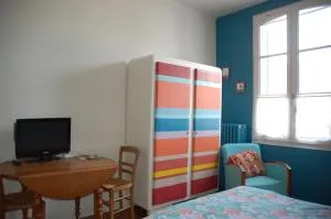 Chambre indépendante avec salle de bains privée - 圣雅克德拉朗德