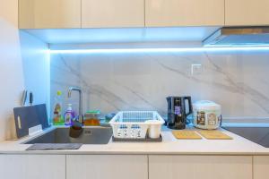 KL Sanctuary Style Comforts, Pool, Gym, Near MRT!