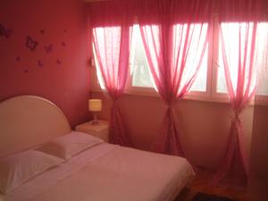 Aurora Room Near City Center