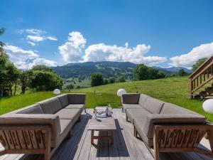 Chalet moderne avec piscine intérieure et hammam - FR-1-569-76