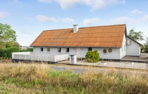 Two-Bedroom Holiday Home In Spottrup