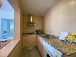 Apartamentos Aquarium - 11 - JUNTO A LA PLAYA - 1ª PLANTA