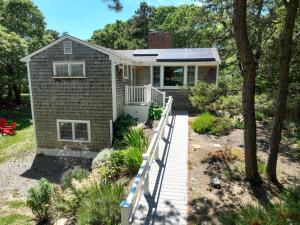 Short walk to Bayside Beach