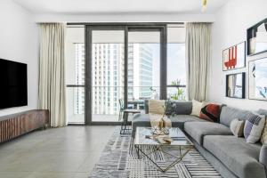 GuestReady - Modern home with stunning city views