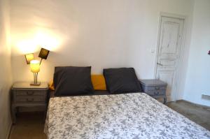 B&B / Chambres d'hotes chambre d hote spacieuse avec cour junas gard : photos des chambres