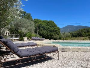Villas “La Demie Tour” view on The Mont Ventoux. : photos des chambres