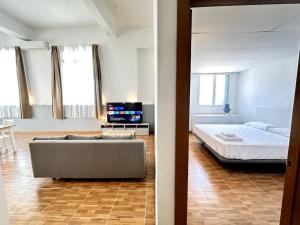 Benimaclet Industrial Apartaments