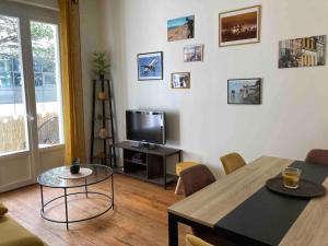 Appartements Coeur de ville, balcon & parking gratuit : photos des chambres