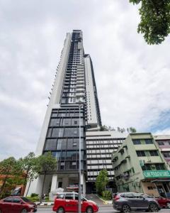 Sleek 3BR Suites Near TRX By Rumabnb