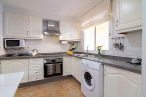 Townhouse with a sea view in Costa Adeje