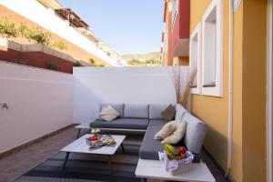 Townhouse with a sea view in Costa Adeje