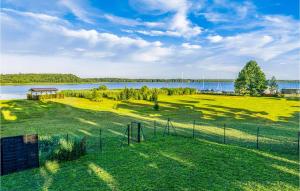 3 Bedroom Lovely Home In Nowe Warpno