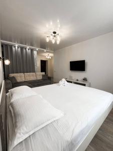 Світлі апартаменти в самому Центрі біля Корпусного парку - Мережа HELEN